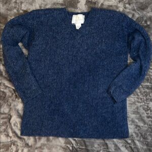 Vintage Express Tricot 100% wool  Blue V-Neck Sweater